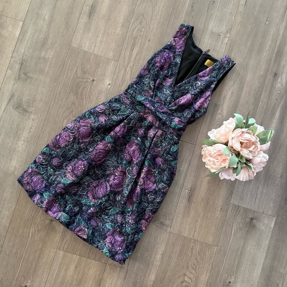 Nicole Miller Dresses & Skirts - New‎ Nicole Miller Purple Floral Shimmer Textured Dress